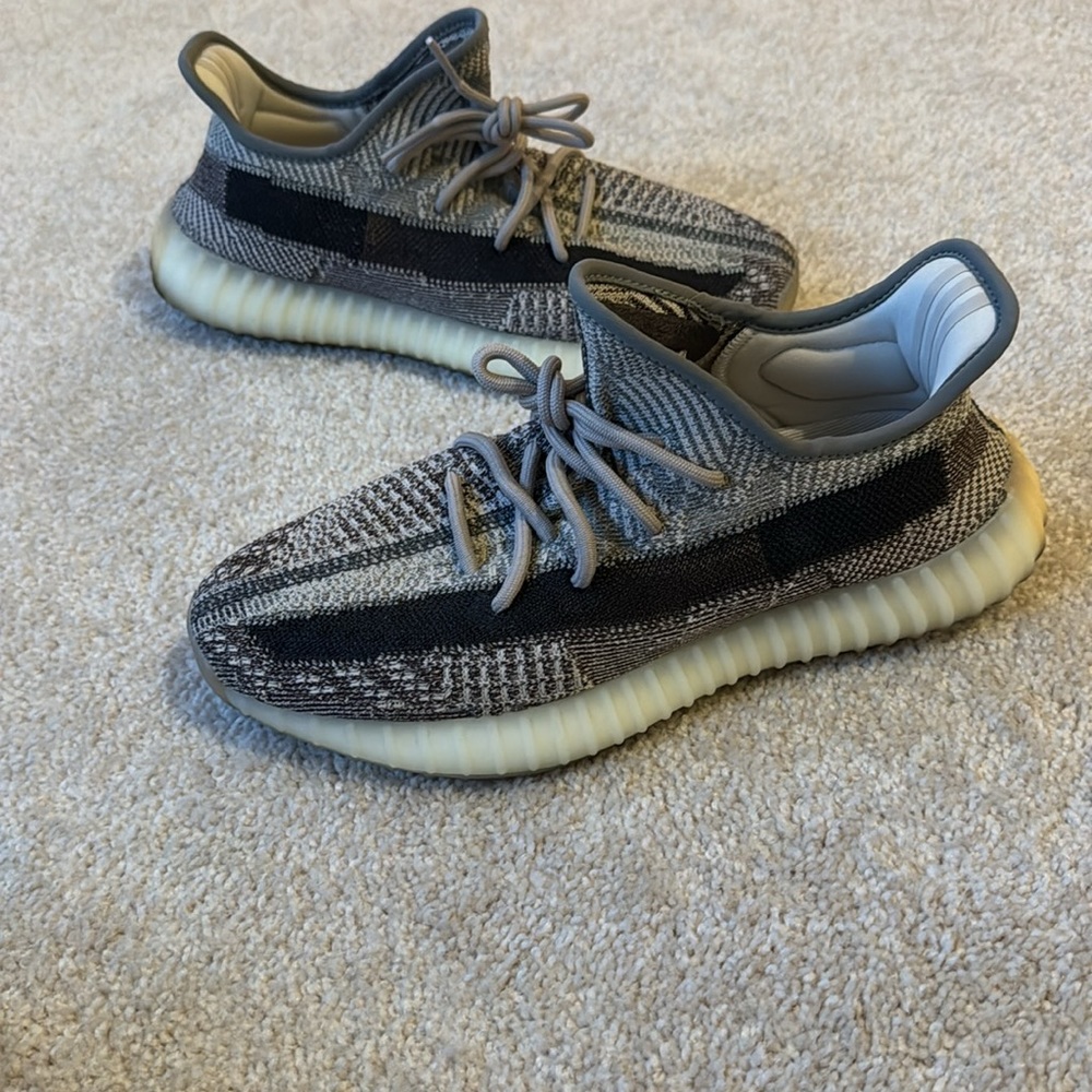 Yeezys size 8